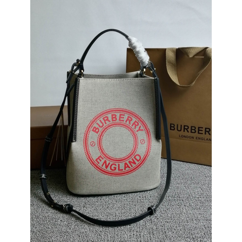 B**rry bucket bags